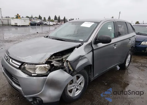 2014 Mitsubishi Outlander Es z USA, uszkodzony, nr VIN JA4AD2A32EZ007364